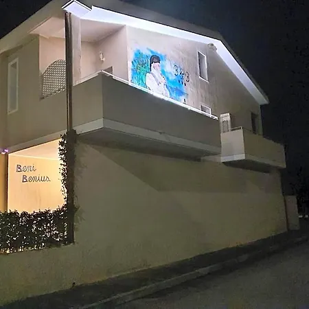 לינה וארוחת בוקר Da Nuccia וילסימיוס