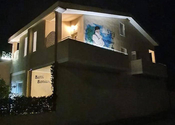 Da Nuccia Couette-café